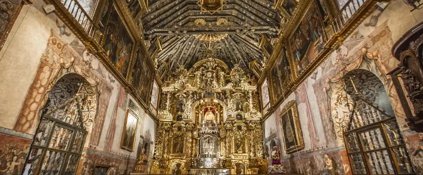 cusco a puno en bus capilla andahuayllas