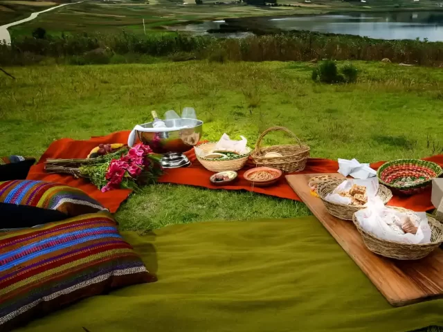 tour 1 dia picnic en laguna huaypo